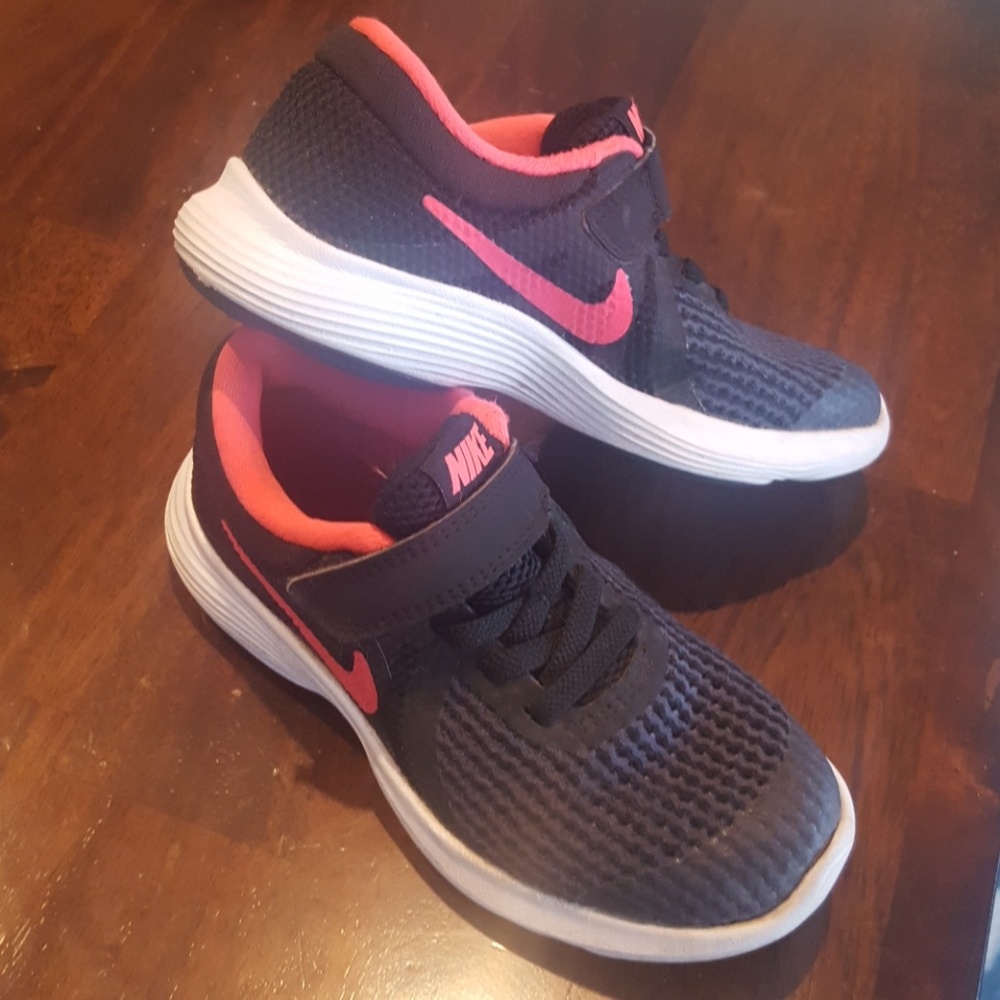 Girls like new Nikes. Sz 11C